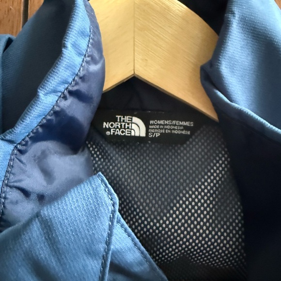 The North Face Women’s Navy Blue Hooded Windbreaker Jacket w Hood! Small! - Picture 4 of 9